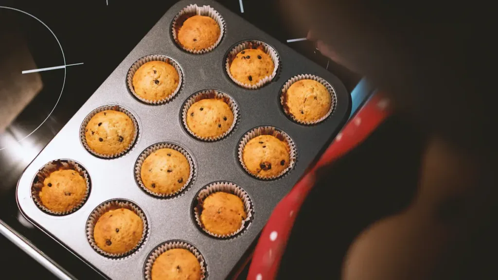 Can a Microwave Baking Pan Replace a Traditional Oven Baking Tray?缩略图